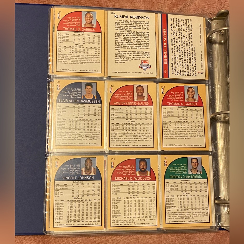 Basketball cards - Picture 2 of 2